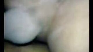 Mažas paauglys naudoja vibratorių, kad supurtytų orgazmą (Aj Estrada) - 2022-02-17 16:49:27
